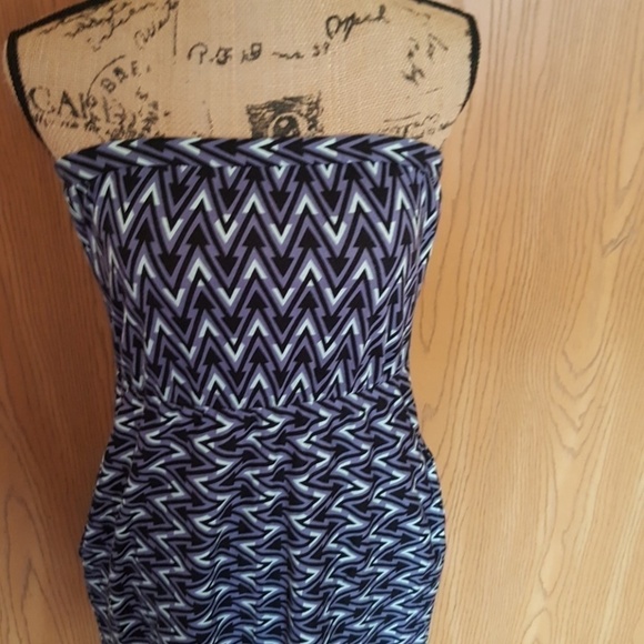 Medium navy and black Volcom high low dress. - Picture 2 of 4